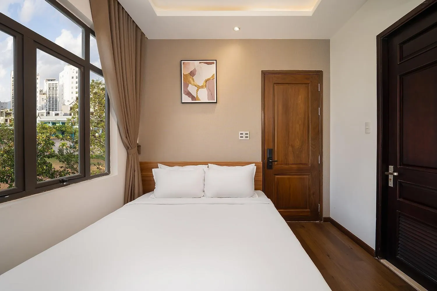 Duong Gia Hotel Dn By - Bay Luxury Da Nang